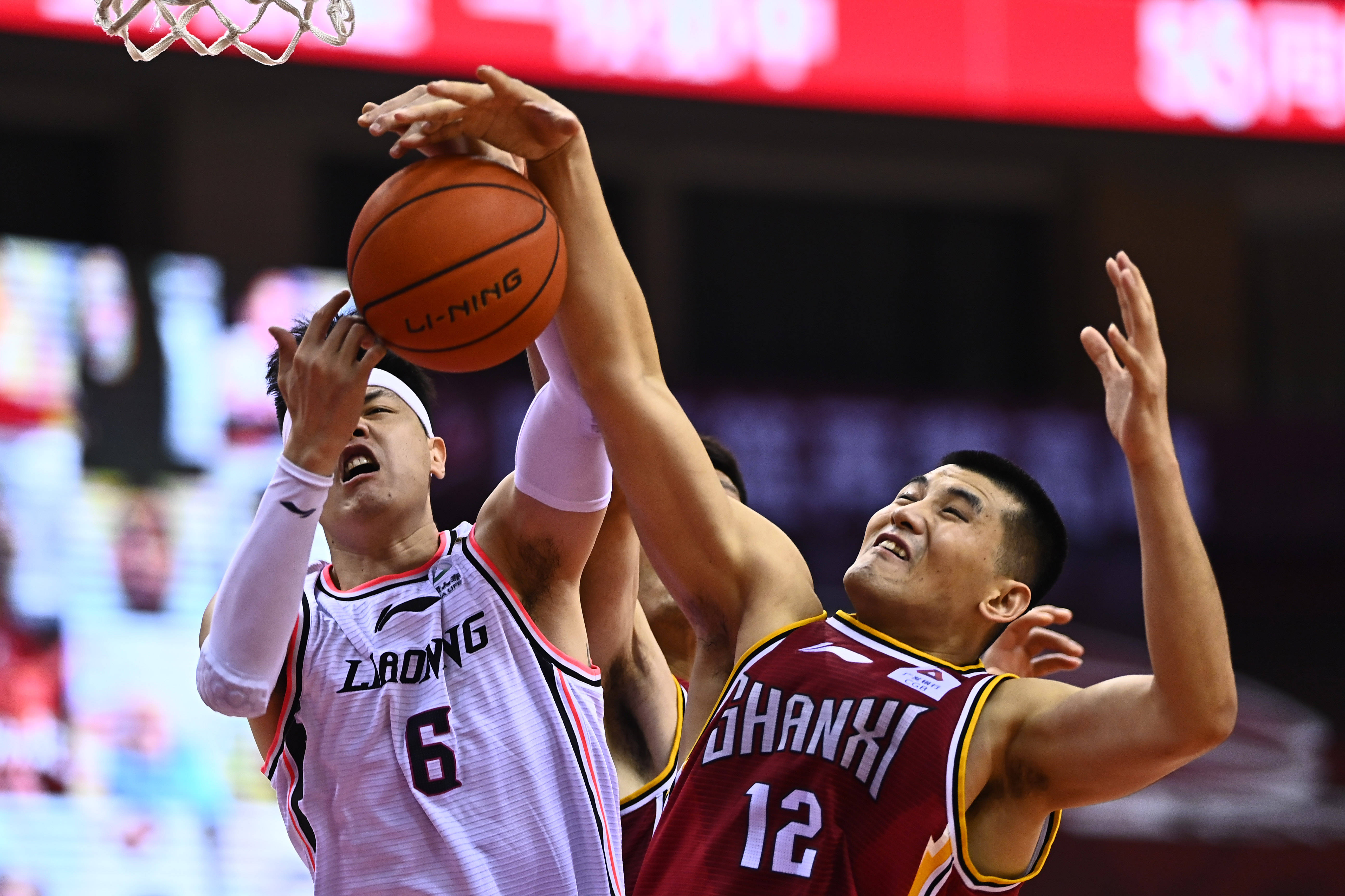 功于他们的 功于他们的