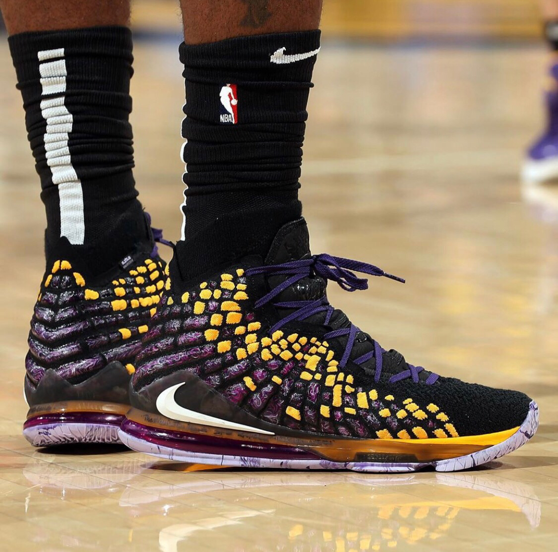 乡里影响力 乡里影响力